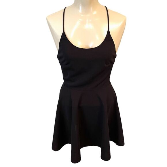 TRAC Crisscross Tie Exposed Back Fit & Flare Mini Party Dress - Picture 2 of 11